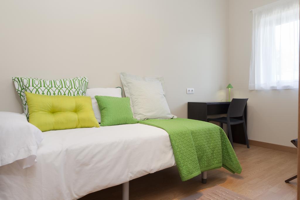 Aparthotel Jardines De Aristi Vitoria-Gasteiz Ngoại thất bức ảnh